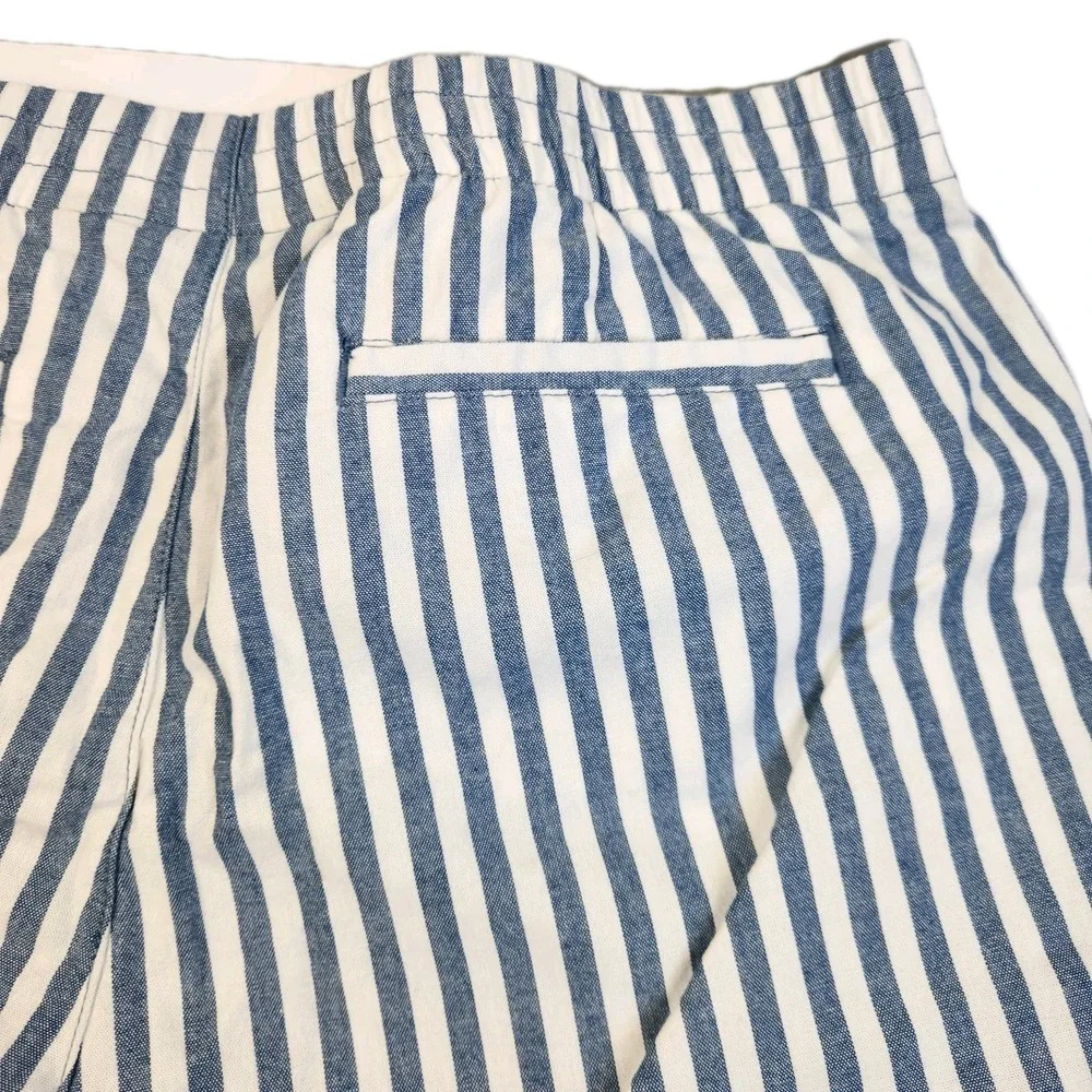 Lands End Womens Shorts Sz 12 Petite 12P Blue White Stripe Pull On‎ Casual Chic